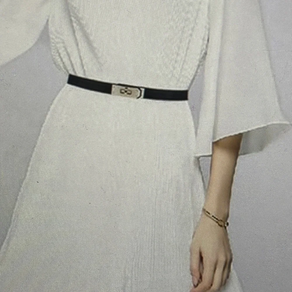 Women’s adjustable Elegant Black and Tan Belt